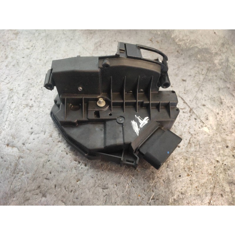 Recambio de motor cierre centralizado trasero izquierdo para ford kuga (cbs) 2.0 tdci cat referencia OEM IAM BM5AA26413AH 921765