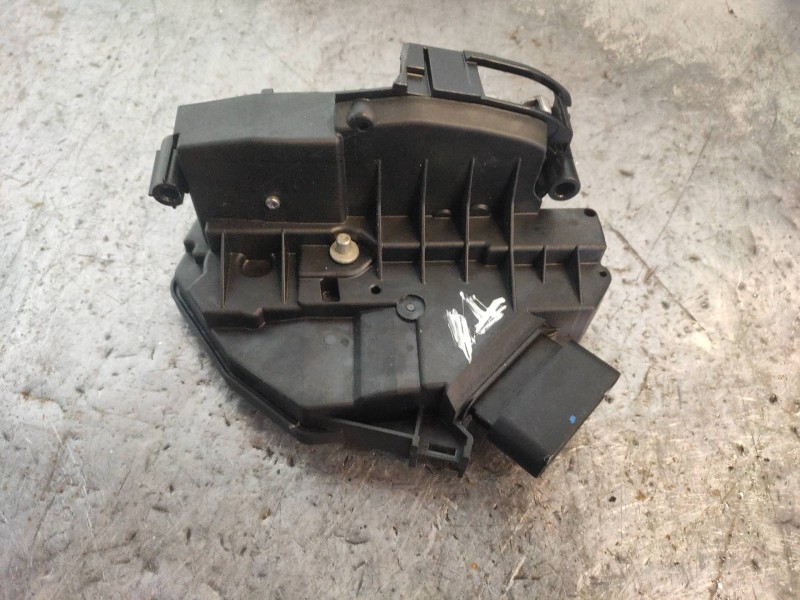 Recambio de motor cierre centralizado trasero izquierdo para ford kuga (cbs) 2.0 tdci cat referencia OEM IAM BM5AA26413AH 921765