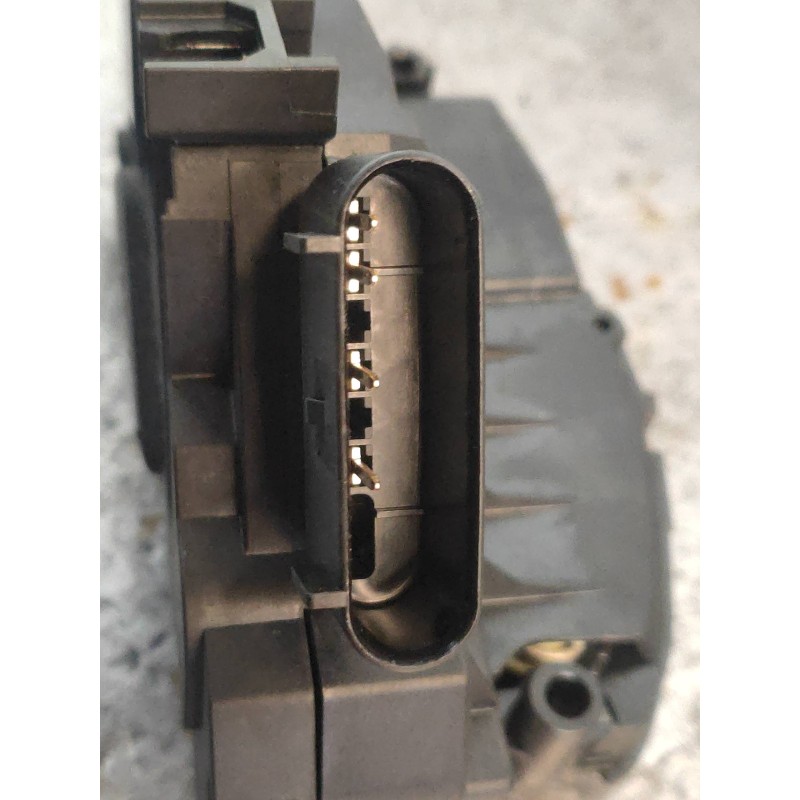 Recambio de motor cierre centralizado trasero izquierdo para ford kuga (cbs) 2.0 tdci cat referencia OEM IAM BM5AA26413AH 921765