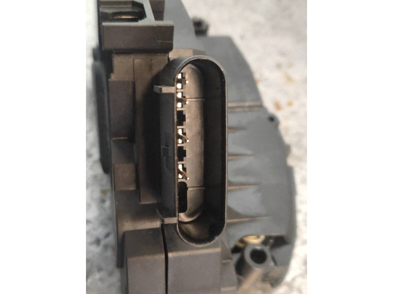 Recambio de motor cierre centralizado trasero izquierdo para ford kuga (cbs) 2.0 tdci cat referencia OEM IAM BM5AA26413AH 921765