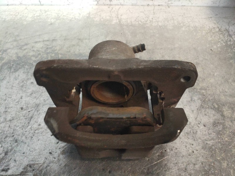 Recambio de pinza freno delantera derecha para toyota rav 4 (a2) 2.0 d-4d executive 4x4 (2003) referencia OEM IAM   