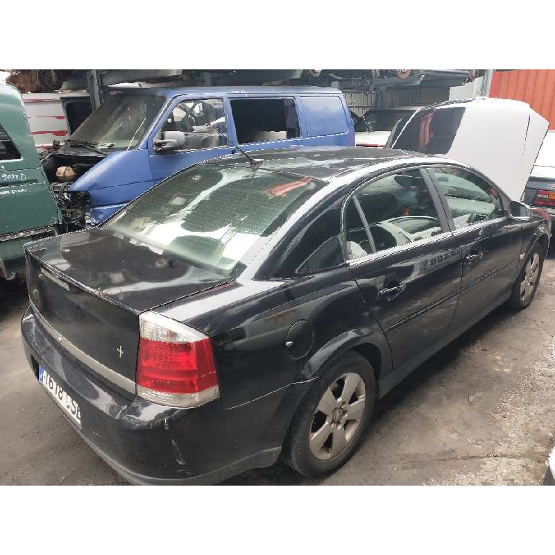 opel vectra c berlina del año 2004