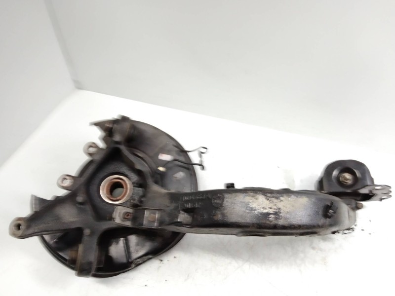 Recambio de mangueta trasera izquierda para bmw serie 3 berlina (e46) 325i referencia OEM IAM    Recambio de mangueta trasera izquierda para bmw serie 3 berlina (e46) 325i referencia OEM IAM