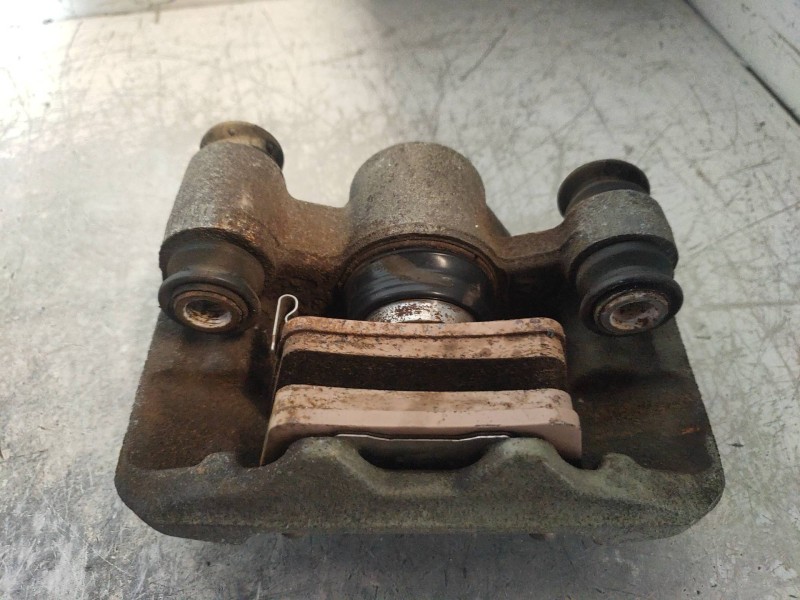 Recambio de pinza freno trasera izquierda para toyota rav 4 (a2) 2.0 d-4d executive 4x4 (2003) referencia OEM IAM   