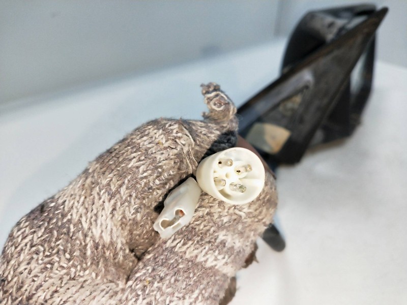 Recambio de retrovisor derecho para saab 9000 / 9000 cs 2.3 cat referencia OEM IAM   ELCTRICO