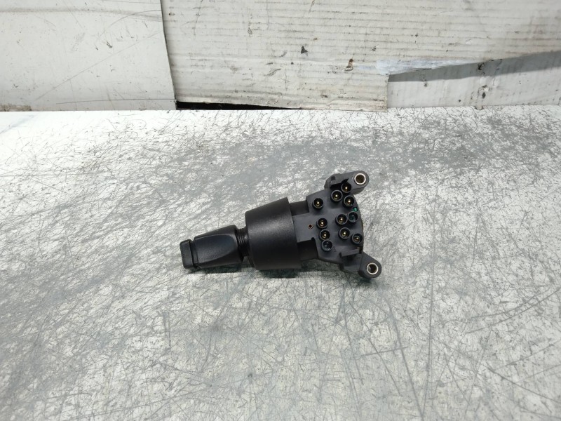 Recambio de mando limpia para ford orion 1.6 d referencia OEM IAM  86 