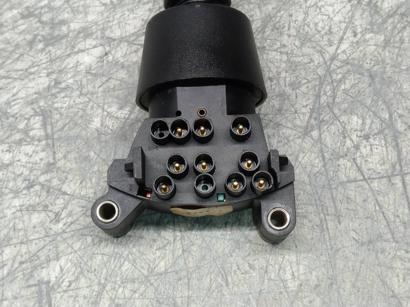 Recambio de mando limpia para ford orion 1.6 d referencia OEM IAM  86 