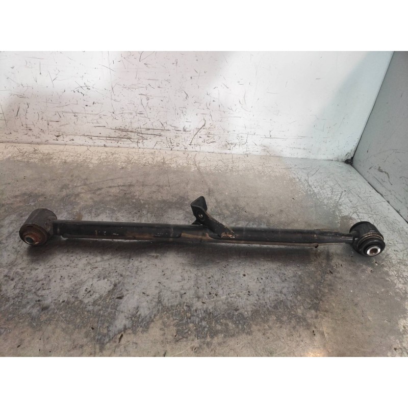 Recambio de brazo suspension inferior trasero derecho para toyota rav 4 (a2) 2.0 d-4d executive 4x4 (2003) referencia OEM IAM   