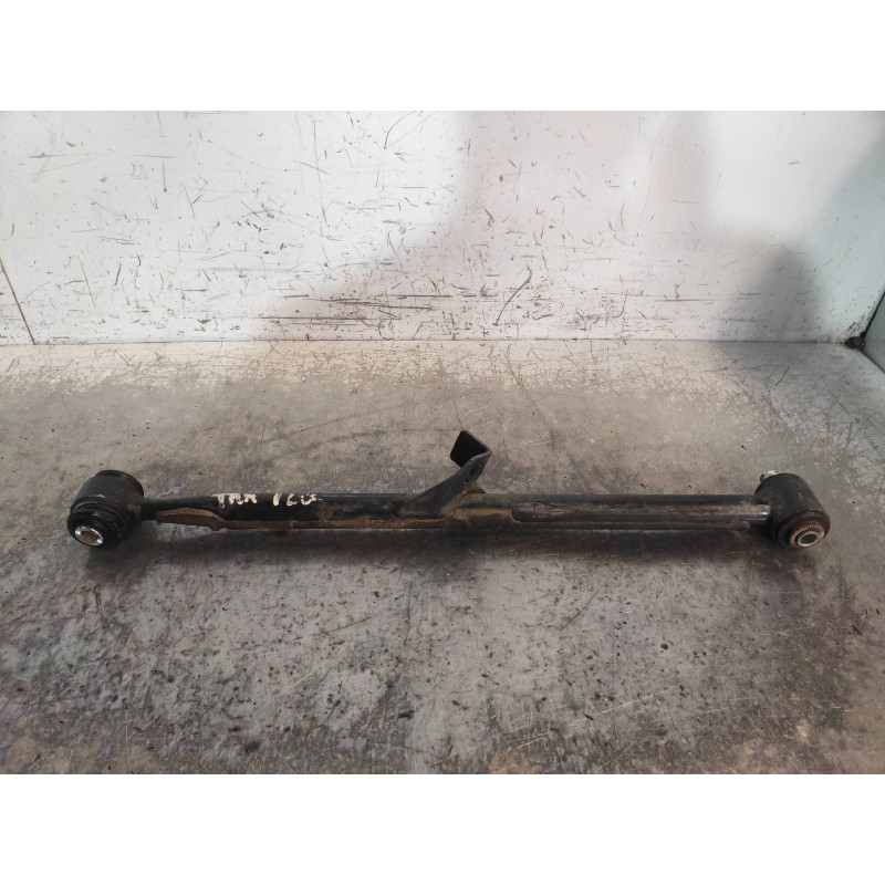 Recambio de brazo suspension inferior trasero izquierdo para toyota rav 4 (a2) 2.0 d-4d executive 4x4 (2003) referencia OEM IAM 