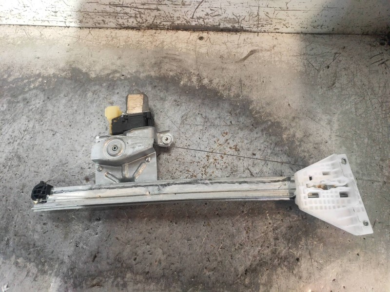 Recambio de elevalunas trasero izquierdo para ford kuga (cbs) 2.0 tdci cat referencia OEM IAM   