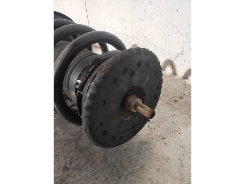 Recambio de amortiguador delantero izquierdo para renault master kombi l1h1 3,0t referencia OEM IAM 543029774R 03081000402 