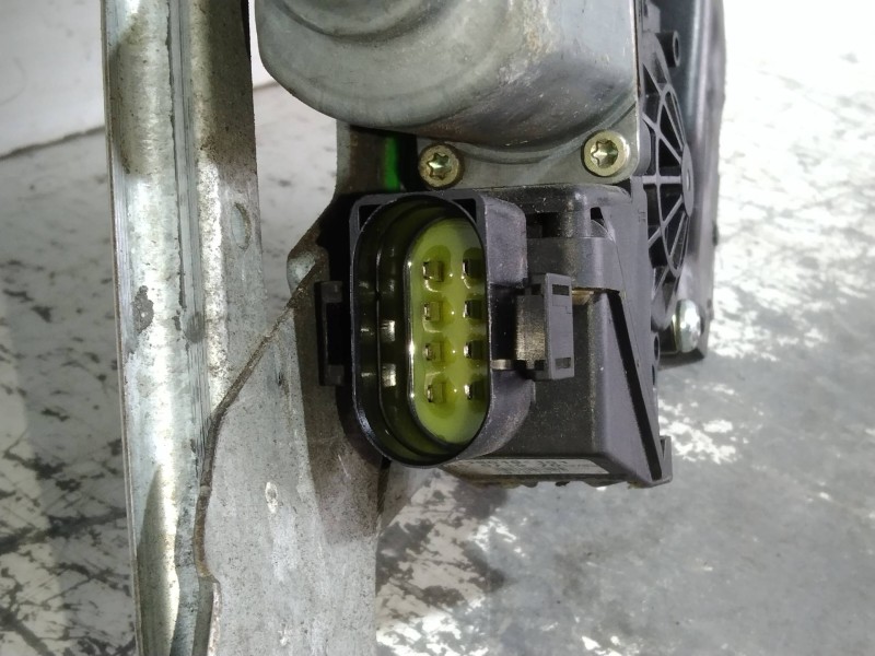 Recambio de elevalunas trasero izquierdo para audi a6 berlina (c4) 2.5 tdi referencia OEM IAM   4P