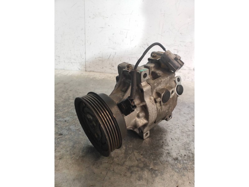 Recambio de compresor aire acondicionado para toyota corolla (e12) 2.0 d-4d linea luna berlina referencia OEM IAM 4472607100 05E