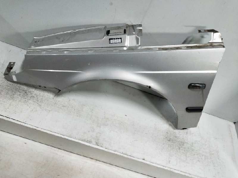 Recambio de aleta delantera izquierda para saab 9-5 familiar 2.3 cat referencia OEM IAM   