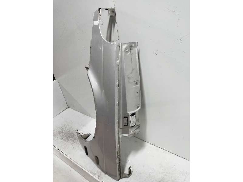Recambio de aleta delantera izquierda para saab 9-5 familiar 2.3 cat referencia OEM IAM   