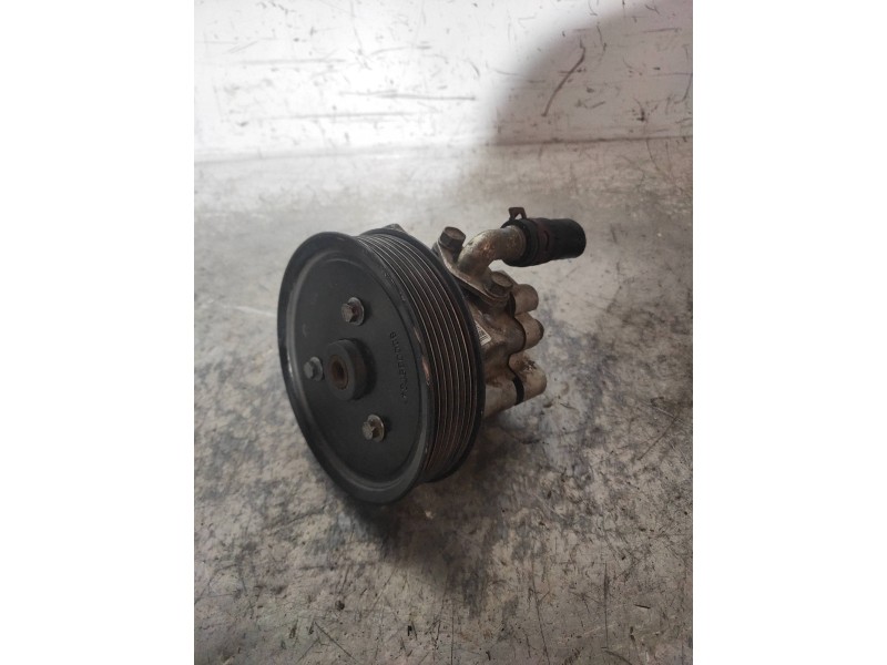 Recambio de bomba direccion para renault master kombi l1h1 3,0t referencia OEM IAM 8200763524 07261099 