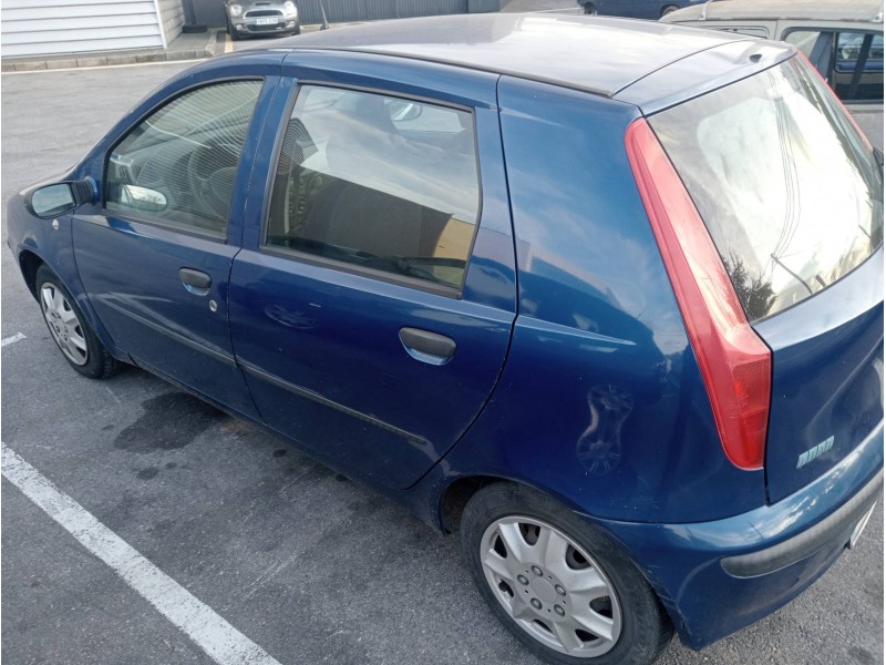 fiat punto berlina (188) del año 2000