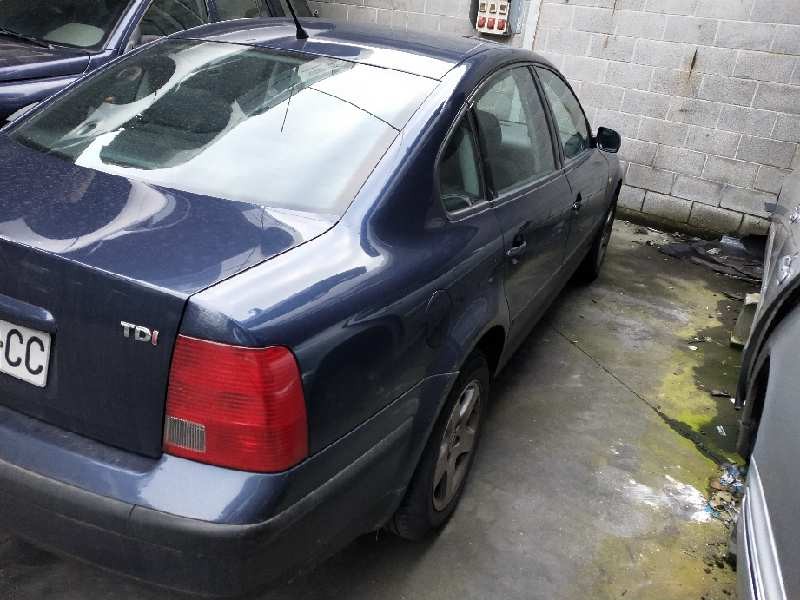 volkswagen passat berlina (3b2) del año 1999