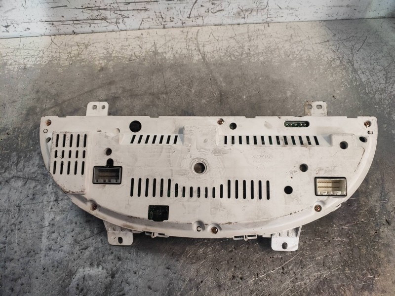 Recambio de cuadro instrumentos para ssangyong rexton 2.7 turbodiesel cat referencia OEM IAM 8022008630  