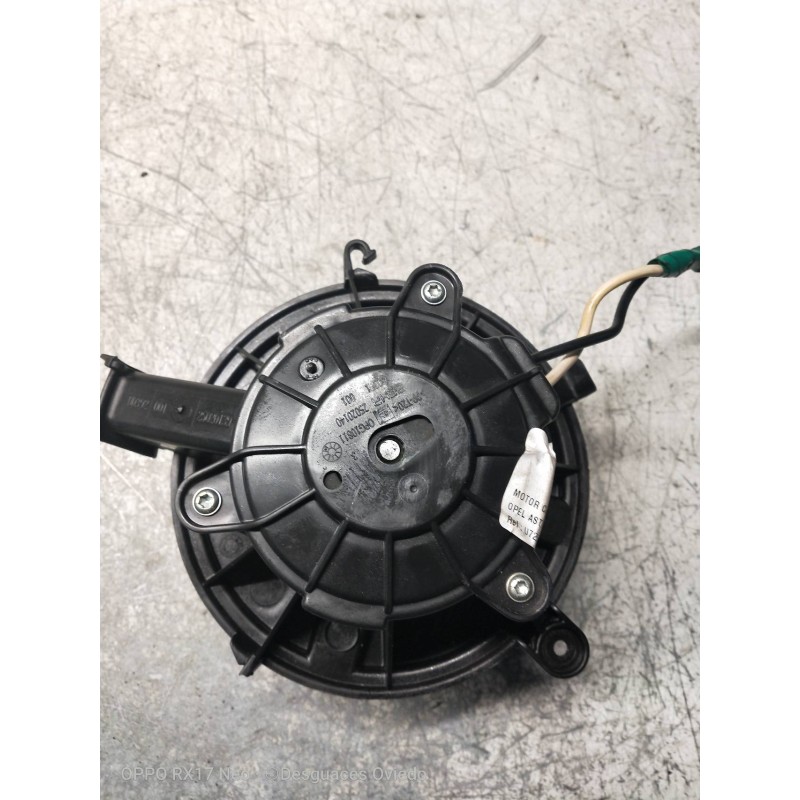 Recambio de motor calefaccion para opel astra j sports tourer 1.7 16v cdti referencia OEM IAM U7253002  