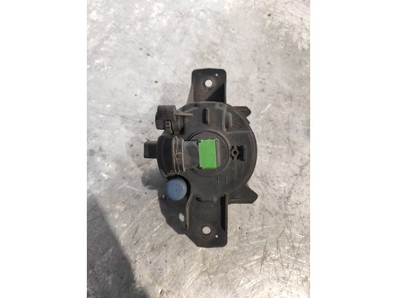 Recambio de faro antiniebla derecho para renault master kombi l1h1 3,0t referencia OEM IAM   