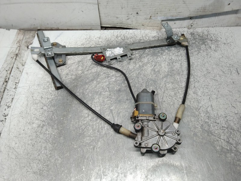Recambio de elevalunas delantero derecho para volvo serie 460 2.0i action referencia OEM IAM   4P