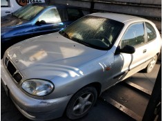 daewoo lanos del año 2000