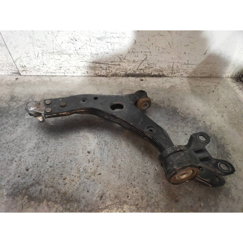 Recambio de brazo suspension inferior delantero derecho para ford kuga (cbs) 2.0 tdci cat referencia OEM IAM   