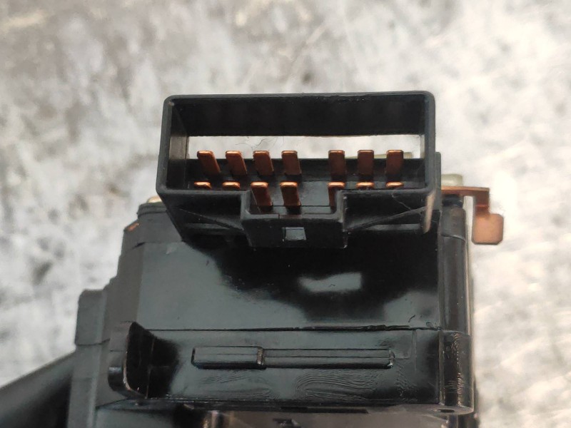 Recambio de mando limpia para ssangyong rexton 2.7 turbodiesel cat referencia OEM IAM   