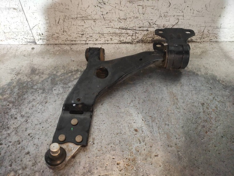 Recambio de brazo suspension inferior delantero izquierdo para ford kuga (cbs) 2.0 tdci cat referencia OEM IAM   