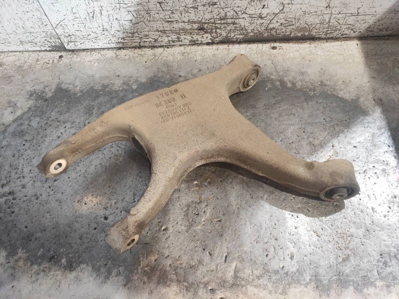 Recambio de brazo suspension inferior trasero izquierdo para audi a5 coupe (8t) 2.7 tdi referencia OEM IAM   