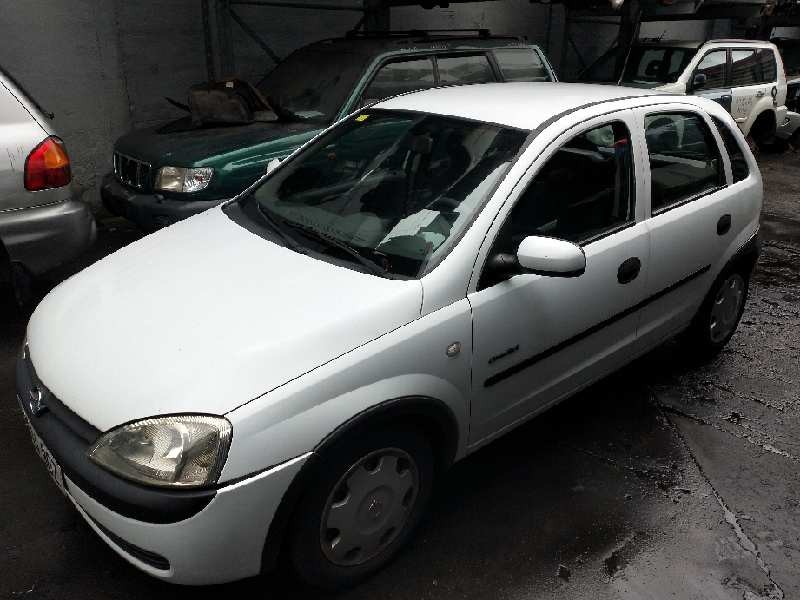 opel corsa c del año 2001