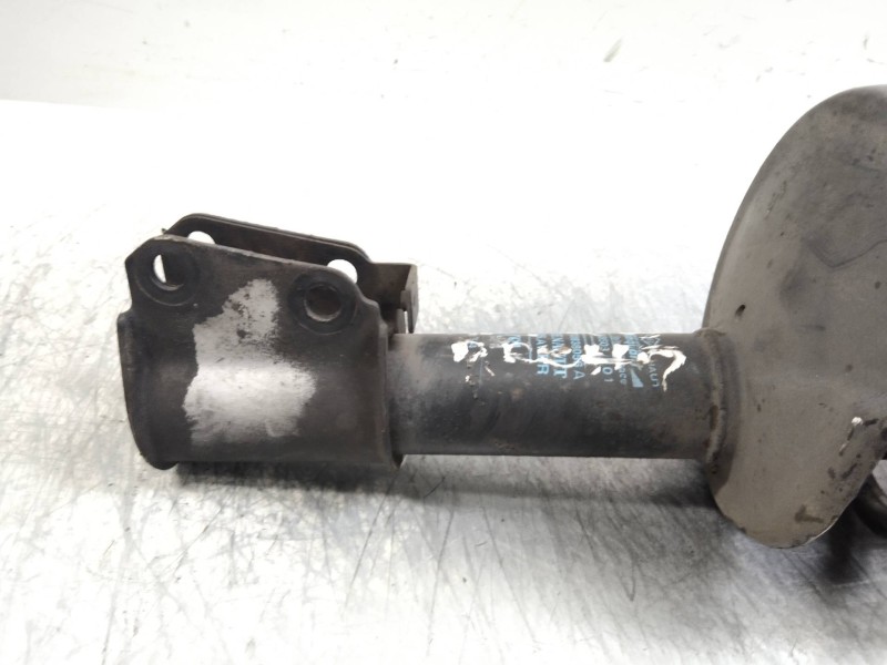 Recambio de amortiguador delantero derecho para renault twingo (co6) 1.2 referencia OEM IAM   