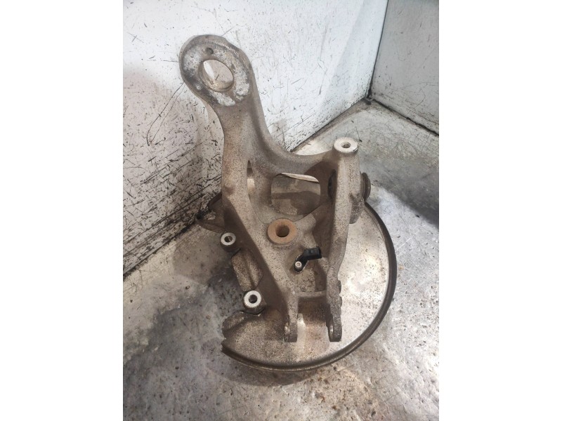 Recambio de mangueta trasera izquierda para audi a5 coupe (8t) 2.7 tdi referencia OEM IAM   