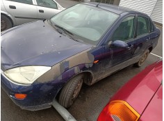 ford focus berlina (cak) del año 2000