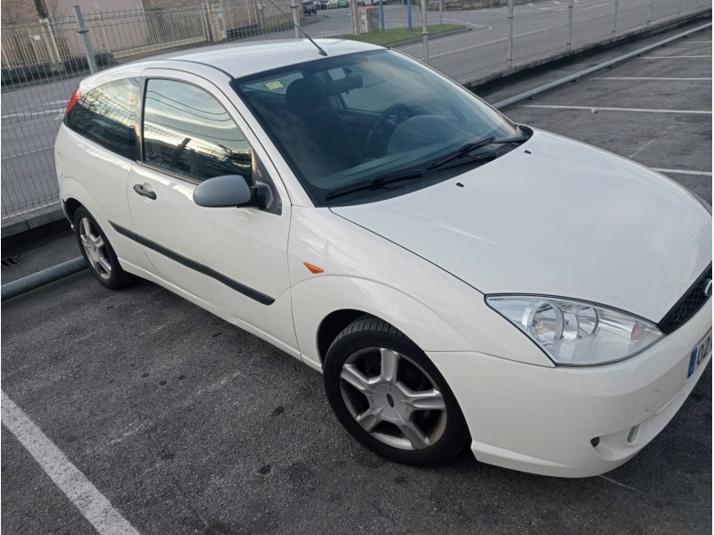ford focus berlina (cak) del año 2003
