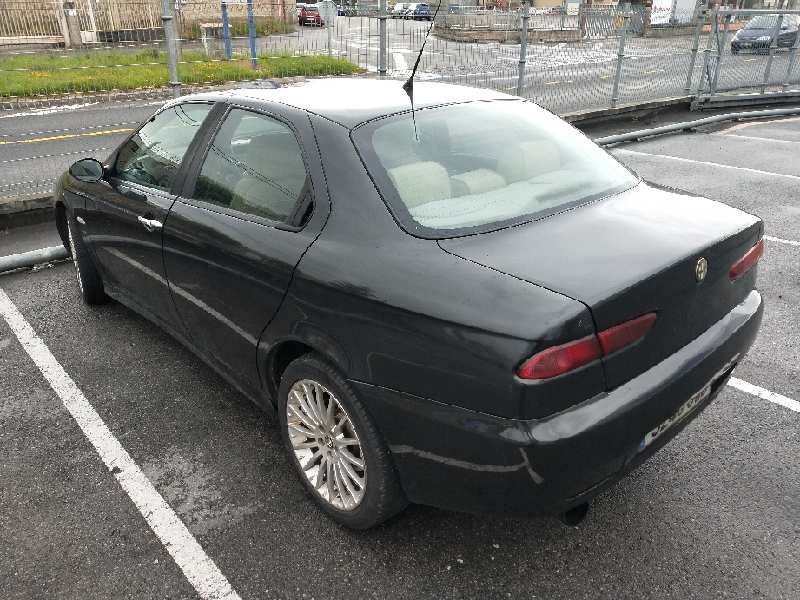 alfa romeo 156 del año 2004
