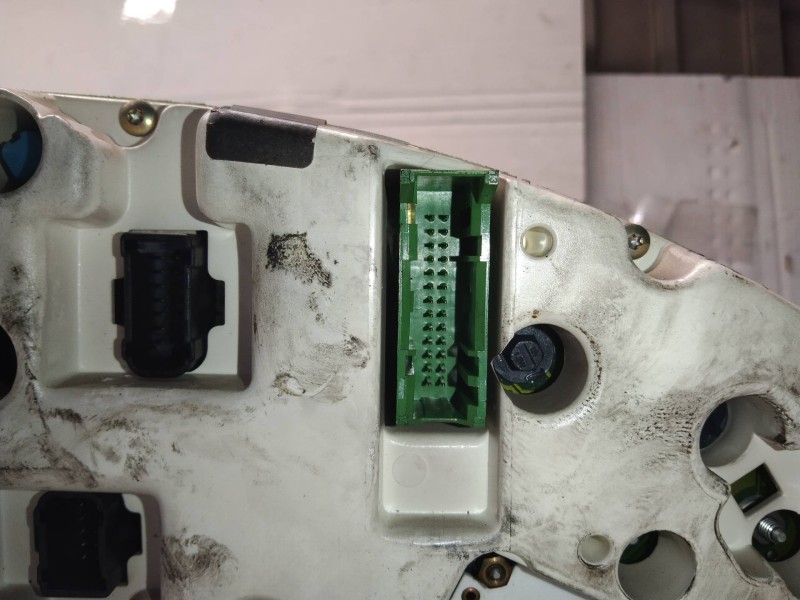 Recambio de cuadro instrumentos para audi a6 berlina (c4) 2.8 quattro referencia OEM IAM 110008674003 4A1919033FP 