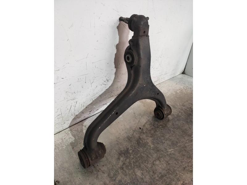 Recambio de brazo suspension inferior delantero derecho para ssangyong rexton 2.7 turbodiesel cat referencia OEM IAM   