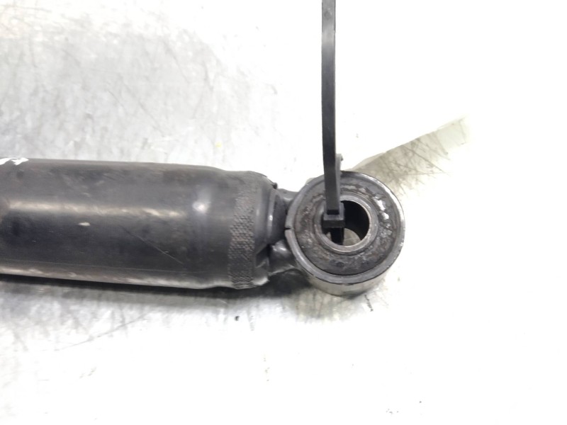 Recambio de amortiguador trasero para renault 11 1.4 gtl referencia OEM IAM   