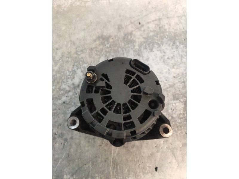 Recambio de alternador para ssangyong rexton 2.7 turbodiesel cat referencia OEM IAM A6641540002  