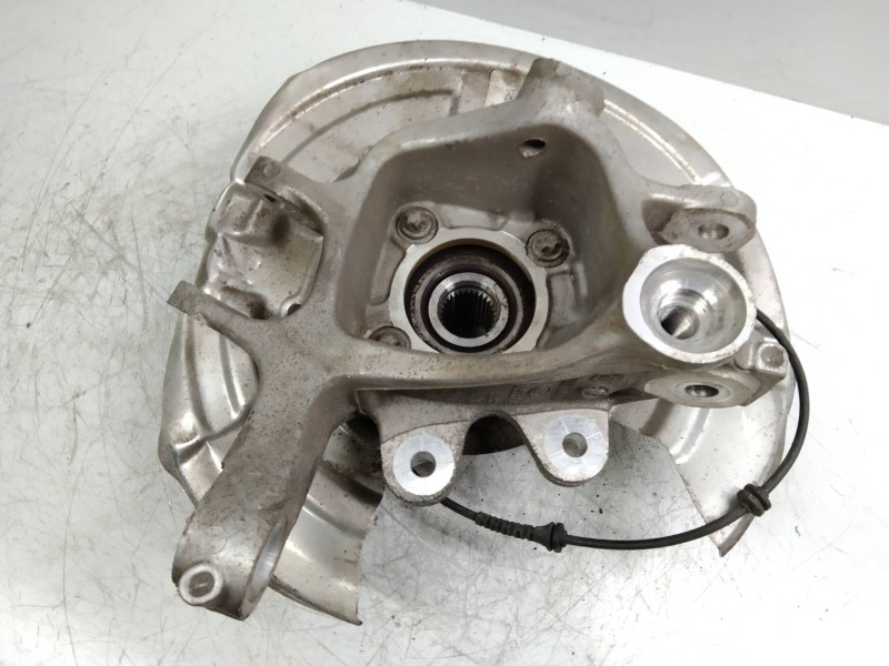 Recambio de mangueta trasera derecha para bmw serie 5 lim. (f10) 520d referencia OEM IAM   