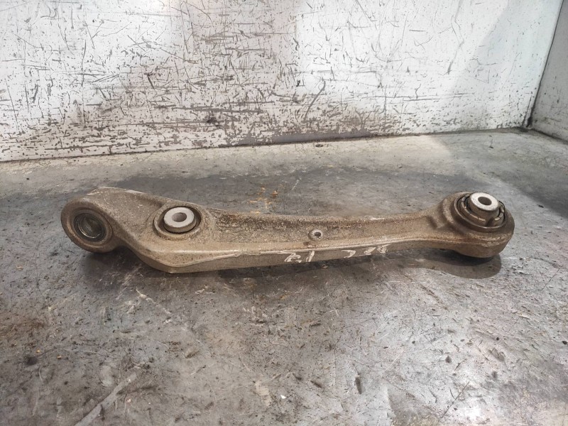 Recambio de brazo suspension superior delantero izquierdo para audi a5 coupe (8t) 2.7 tdi referencia OEM IAM 8K0407155B  