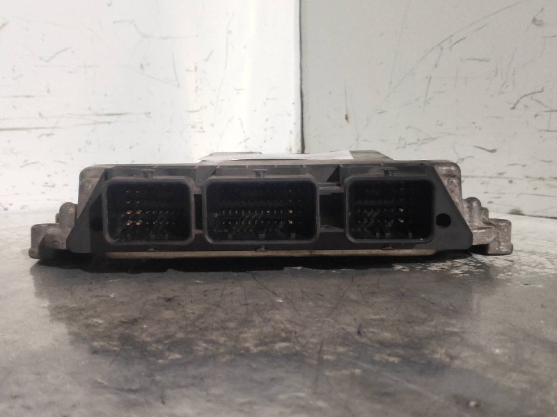 Recambio de centralita motor uce para peugeot 207 xs pack referencia OEM IAM 0281012465 9661004480 EDC16C34