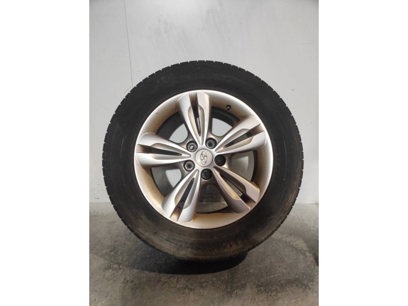 Recambio de juego llantas para hyundai ix35 classic 2wd referencia OEM IAM  CUBIERTAS 225/60/17