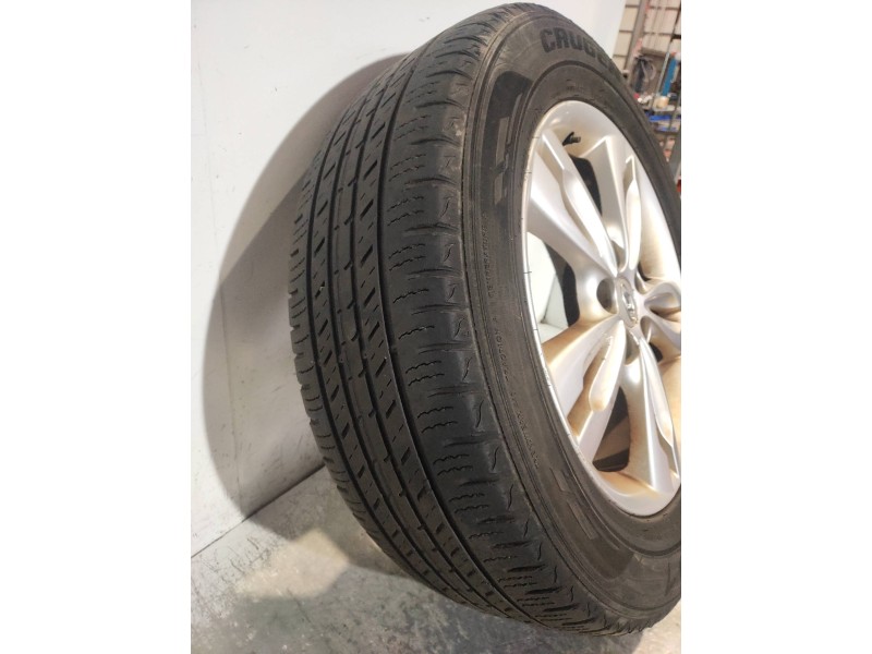 Recambio de juego llantas para hyundai ix35 classic 2wd referencia OEM IAM  CUBIERTAS 225/60/17
