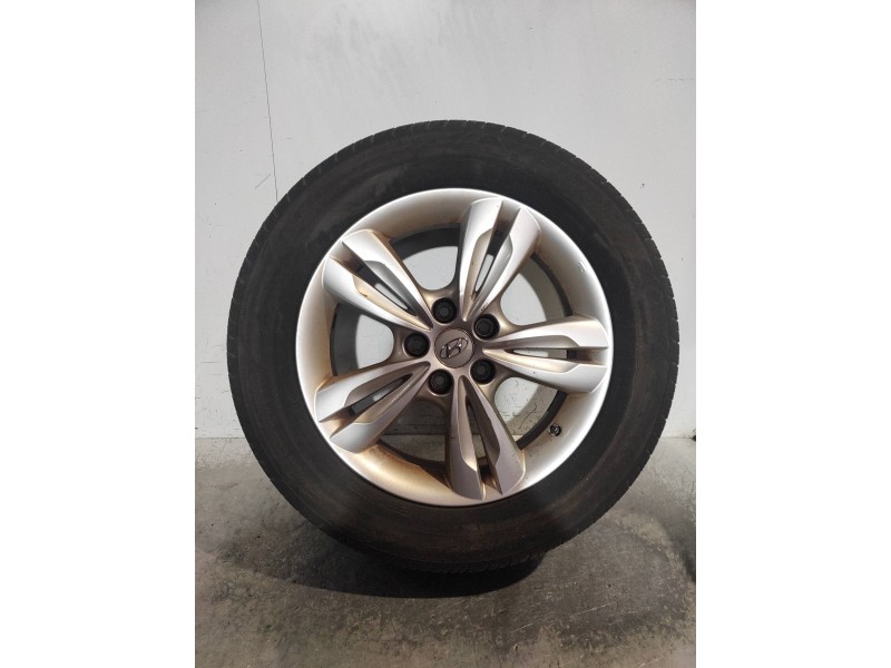 Recambio de juego llantas para hyundai ix35 classic 2wd referencia OEM IAM  CUBIERTAS 225/60/17