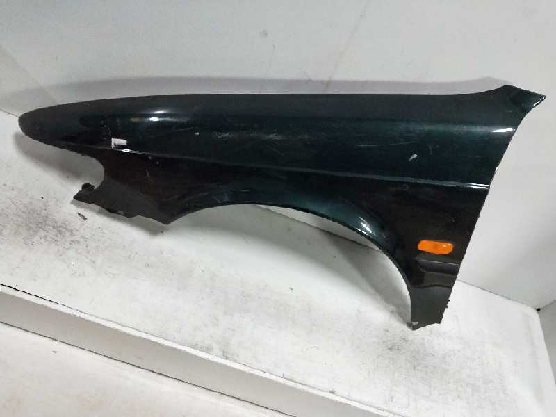 Recambio de aleta delantera izquierda para saab 900 berlina 2.0 cat referencia OEM IAM   