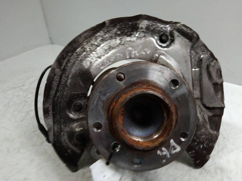 Recambio de mangueta delantera derecha para bmw serie 3 coupe (e92) 320d referencia OEM IAM   