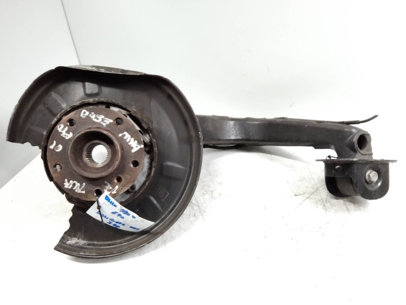 Recambio de mangueta trasera izquierda para bmw serie 3 berlina (e90) 330d referencia OEM IAM   